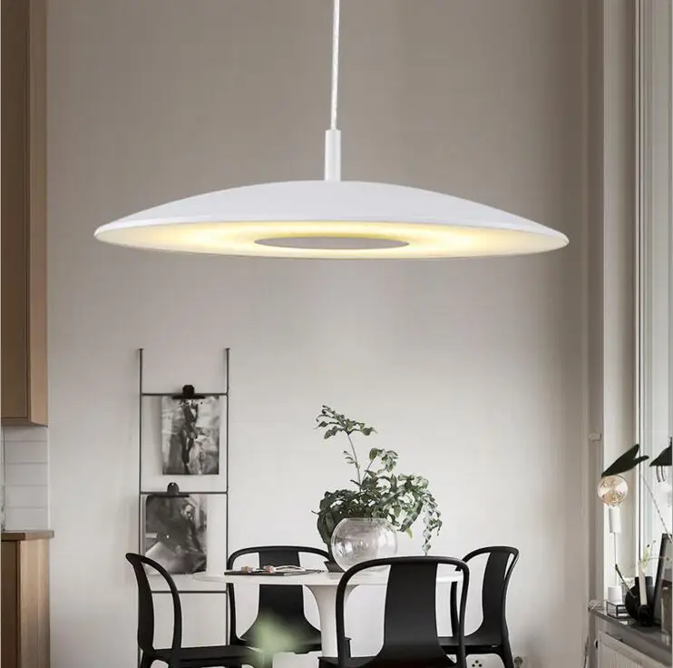 

Simple round restaurant chandelier Simple modern tea shop restaurant lighting personality creative led fashion study lamp led