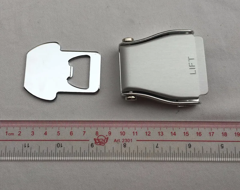 buckle opener-1