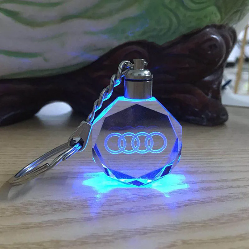 

Car Logo Key Chain Laser Engraved Crystal Keychain LED Light Wall Hanging Rings Souvenir Gift Styling Personalized Key Chains