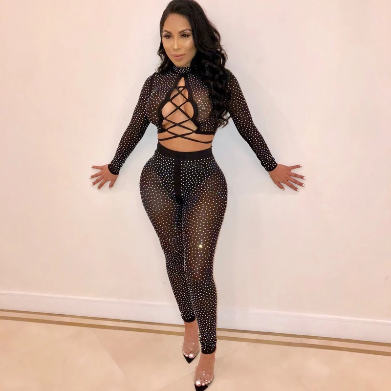 (4)