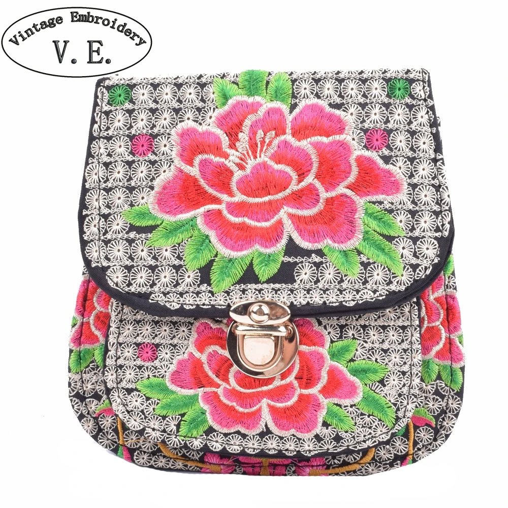 

2019 Summer New Women Messenger Bag Floral Embroidered National Ethnic Cover Shoulder Bags Small Coins Phone Beach Travel Bag