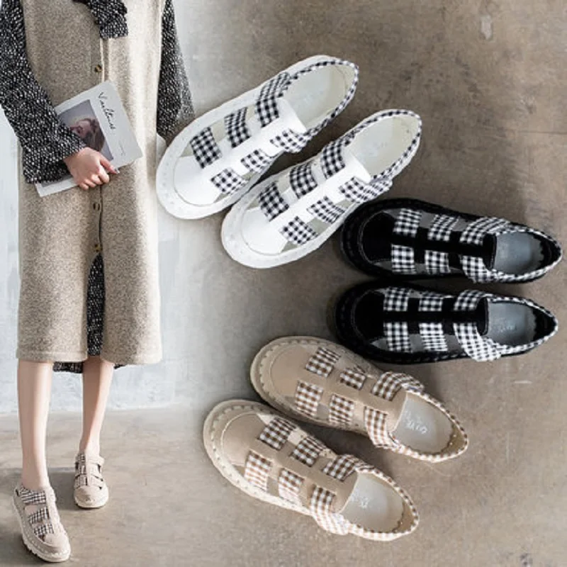 

2019 spring and summer new baotou sandals flat bottom plaid ladies sandals