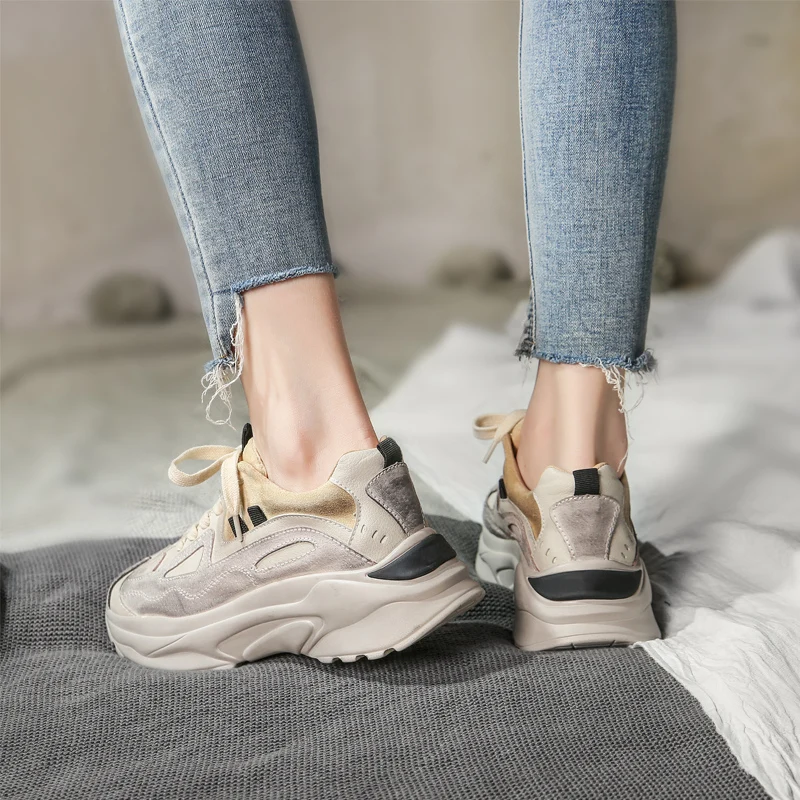 

Leather old shoes women spring 2019 new fashion thick sole shoes women casual outdoor high-heeled shoes tide