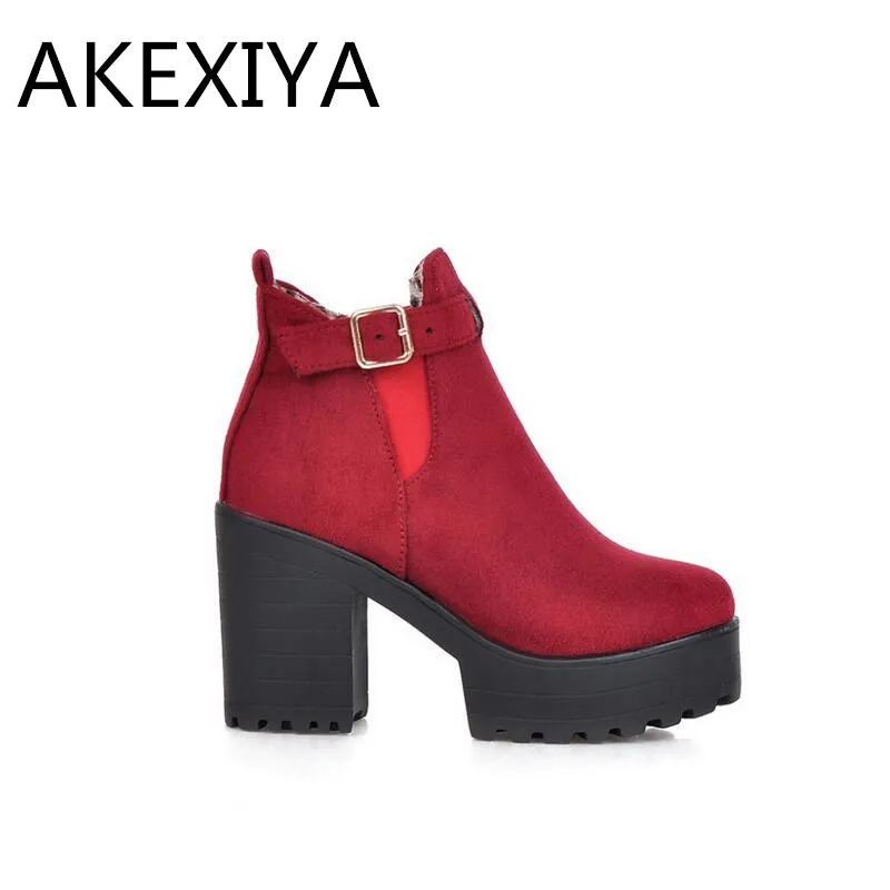 AKEXIYA Hot 2016 New Tideway Women Boots Women Fashion Winter Platform Boots Women Shoes Square Heel