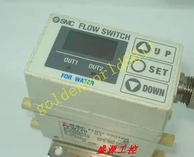 

DHL/EMS 2 LOTS SMC flow sensor PFW720-03-27-M 2-16L/min good in condition for industry use -A1