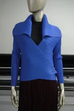 Pleated jacket, short fashion, body lapel, thin, long sleeve, buckle coat FOLD COAT free shipping