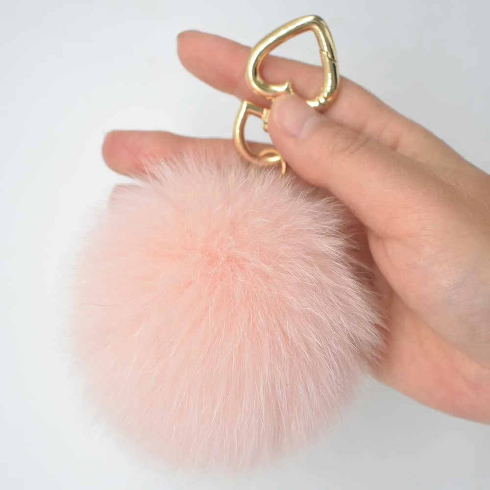 fox fur pompoms ali 1 (1)