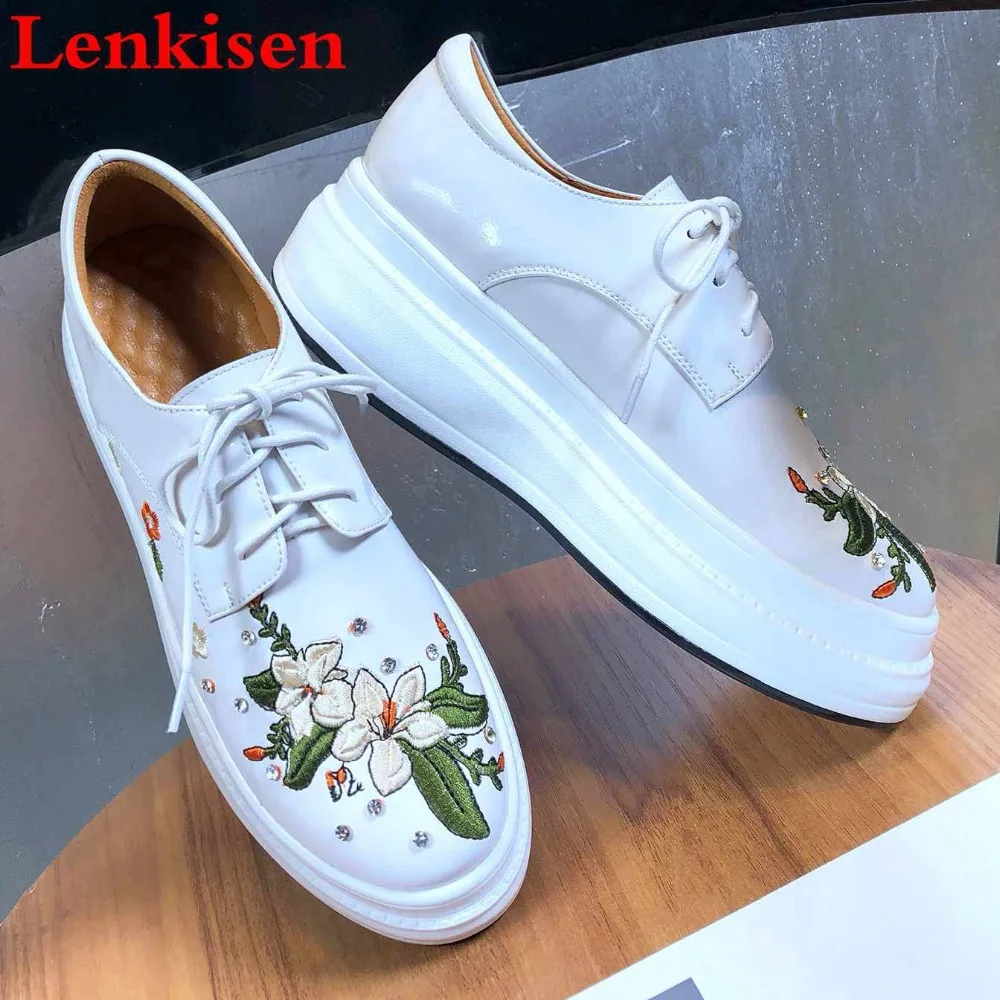 

Lenkisen beauty mixed colors embroidery thick bottom lace up sneakers pretty girls vintage streetwear women vulcanized shoes L36