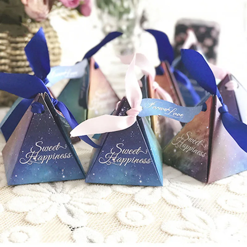 

Ynaayu 10pcs/lot European Wedding Candy Boxes Triangular Pyramid Box Creative Paper Boxes For Wedding Party Supply