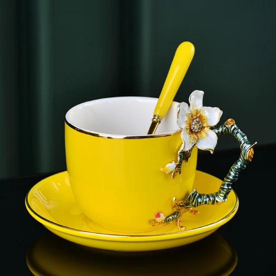 3D цветная эмалированная Кружка набор фарфоровых цветки персика чайное молоко КОПО китайская кость креативная посуда для напитков друг свадьба - Цвет: Цвет: желтый