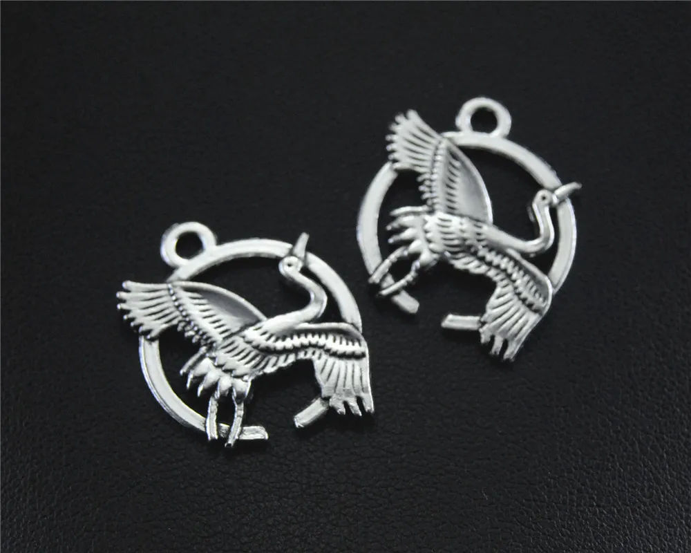 

20pcs Antique Sliver Swan Animal Charm Pendant Fit DIY Necklace Findings 19x25mm A1501