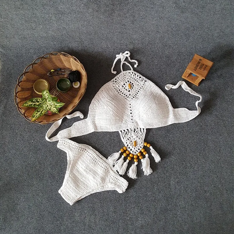 The new Europe and the United States 2017 swimsuit suit the beach sun bath hand crochet tassel bikini fission of foreign trade3