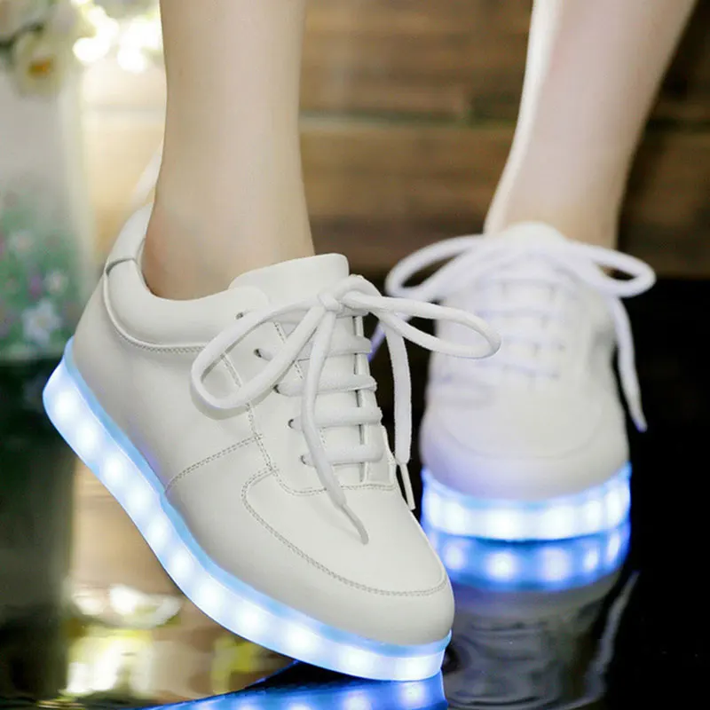 Led light sneaker shoes led luminous shoes women 2018 hot woman led for adults casual lace shoes 