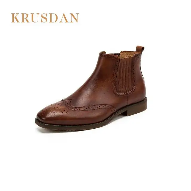 Quality chelsea boots Short Chelsea boots – Theses are a little different from the regular Chelsea boots in that they are slightly shorter in length coming up to just below the ankle. This is a trendy style, that works best with more fashion forward outfits.
