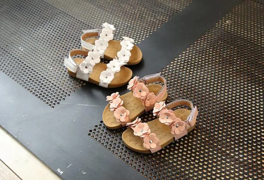Челнока девочка Сандалии Цветочный подошва дети принцесса сандалии розовый белые туфли резиновая кожа пляжные bebek sandalet