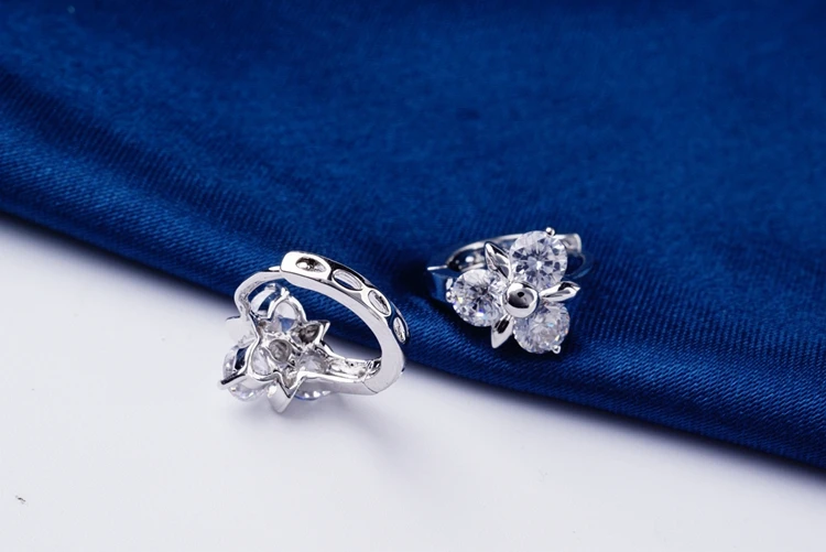 Yunkingdom модный прозрачный кристалл cz маленькие серьги-кольца для женщин белого золота цвет цветок ювелирные изделия X0215