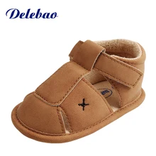 Для новорожденных детские сандалии для мальчиков PU кожаный крючок и петля Нескользящие удобные плоские каблуки малышей крест накрест узор Летняя детская обувь
