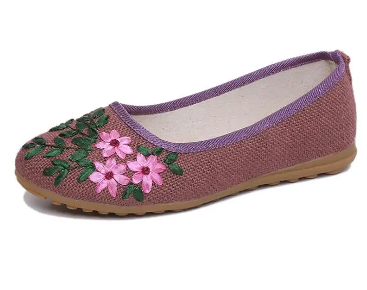 Женская обувь на плоской подошве с вышивкой в винтажном стиле; удобные балетки на плоской подошве из хлопчатобумажной ткани и льна в стиле старого Пекина; sapato feminino - Цвет: 4 Purple