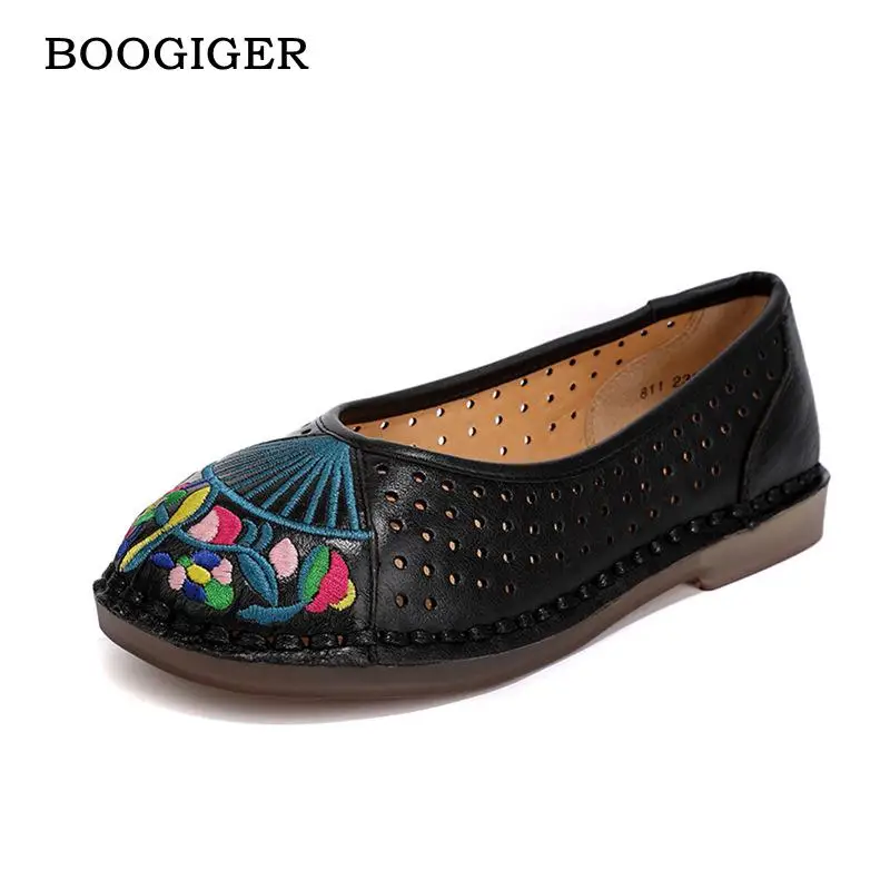 

Designer Women Black Flats Emboridery Retro Slip On Flats For Women Soft Bottom Loafers Handmade Women Leather Flats 2017 Autumn