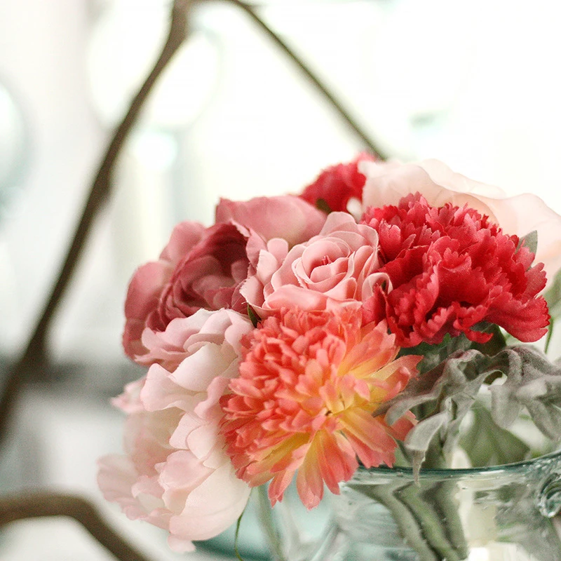 Christmas Vivid Artificial Flower Bridal Bouquet Silk artificial flowers bouquet Wedding arch flowers Roses for decoration Christmas Vivid Artificial Flower Bridal Bouquet Silk artificial flowers bouquet Wedding arch flowers Roses for decoration