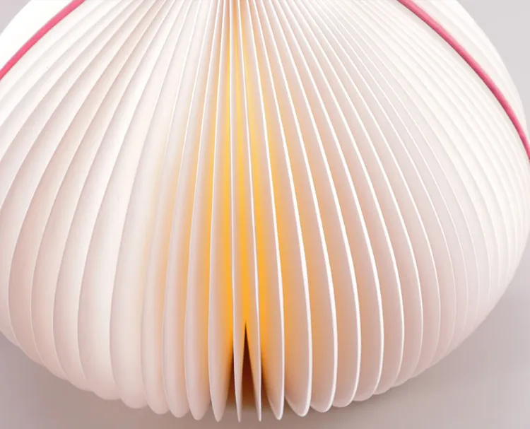 8-changing-color-heart-book