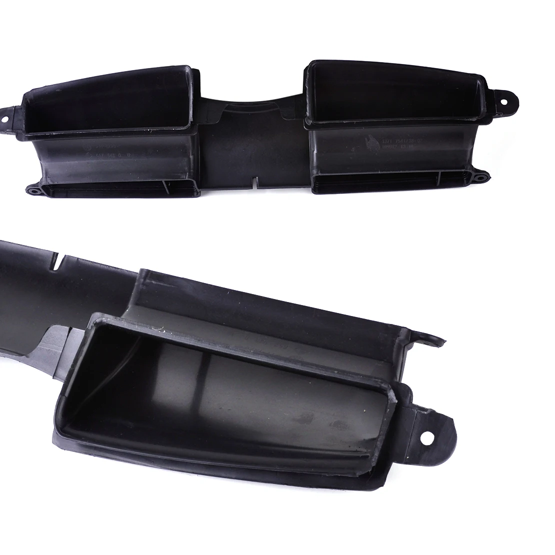 BMW AIR HOUSING DUCT TO RADIATOR AIR DUCT Germany Genuine OE 13717541738