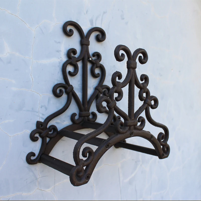 

Vintage Cast Iron Mounted Wall Water Pipe Holder