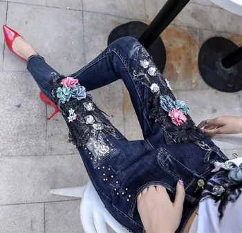 

New Spring Fashion Women's Flower Embroidered Jeans Pants Slim Pencil Trousers Students Casual Tight Denim Long Pants