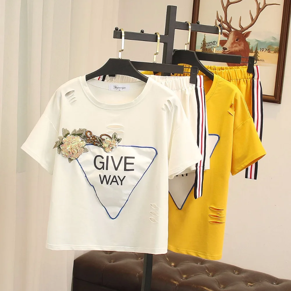 

Ubetoku 2018 Summer women short sleeve T shirt and shorts hole stripe patchwork applique 4XL plus size casual women two sets