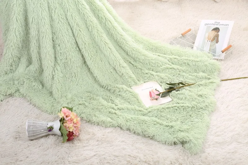 conew_fax fur blanket (1)