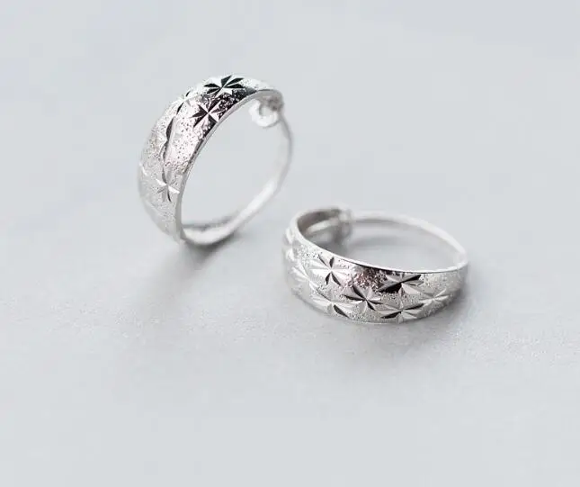 

Real. 925 Sterling Silver jewelry Geometric Carved Stars hoop huggie Earrings Women's GTLE2628