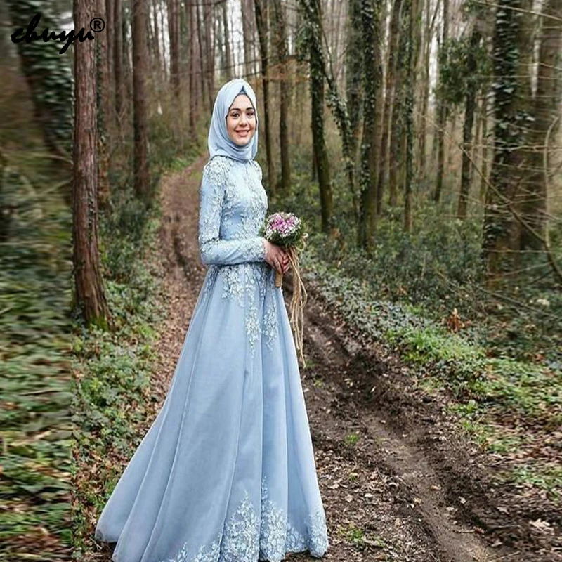 

2019 Elegant Light Blue Long Sleeve Muslim A-Line Evening Dresses Lace Applique Scarf Hijab Tulle Dubai Bridal Reception Dress