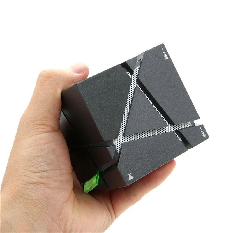 qone bluetooth speaker