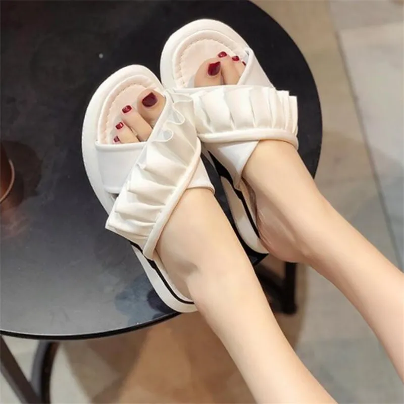 

COOTELILI Summer Slippers Women Beach Shoes Woman Slides Flat Heels Slip on Sandals Female Sandalen Women Shoes 41 42 43 44