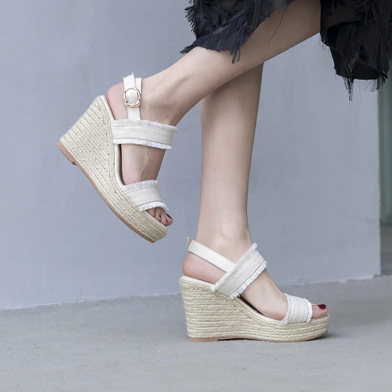 

2018 summer new fashion simple bohemian style straw rope bottom wedge sandals female retro platform high heel sandals women.