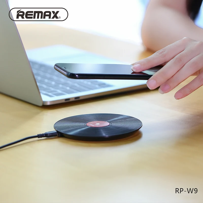 

Remax Wireless Charger For iPhone 8 8 Plus X USB Charging Pad for Samsung Galaxy S9 S7 Edge Vinyl Record Style Wireless Charger