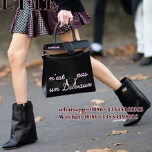 Лидер продаж; женские кожаные ботильоны на танкетке, визуально увеличивающие рост; мотоциклетные ботинки для верховой езды с металлическим замком; Женская Роскошная брендовая Дизайнерская обувь