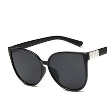 Новинка, стильные очки с квадратной оправой,, новые винтажные Модные солнцезащитные очки с заклепками, для женщин и мужчин, фирменный дизайн, UV400, очки для вождения