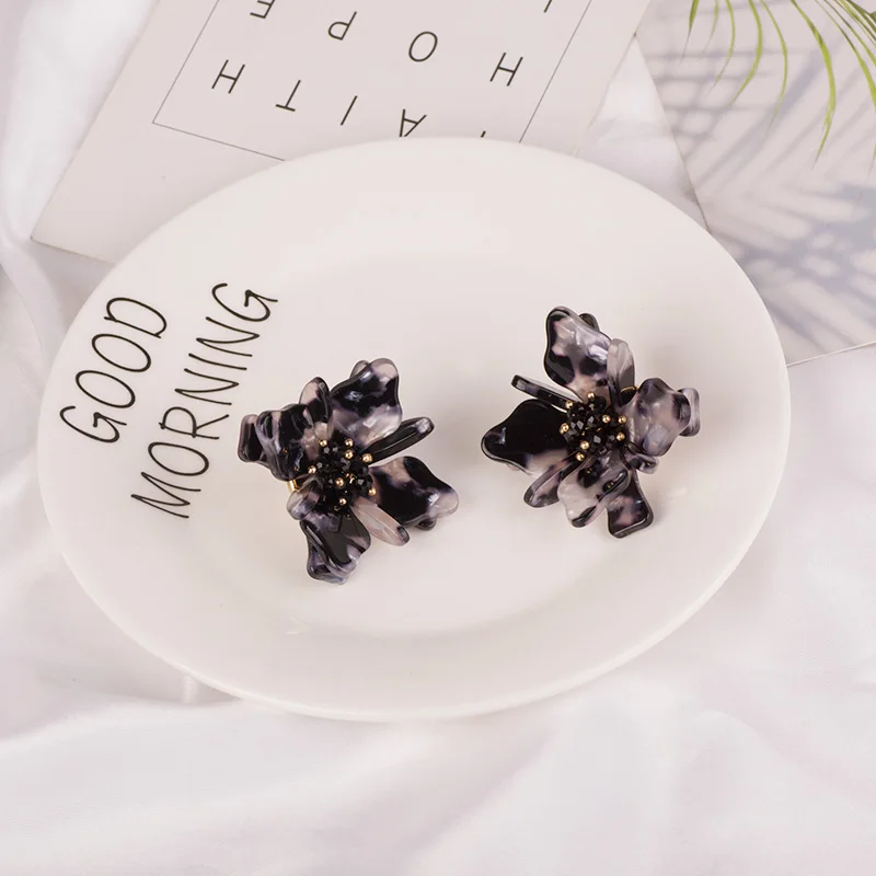 Vintage Acetic Acid Acrylic Flower Long Earrings for Women Black Crystal Acetate Resin Hanging Earings For Girls Fashion Jewelry (2)