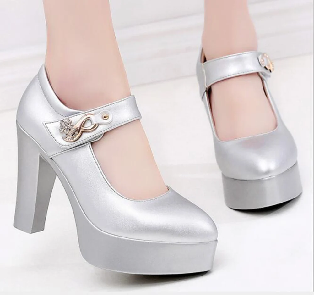 Plate Mince Haute Spectacle Femmes Défilé Magnifique Unique silver Talons Chaussures De Un Étanche Premier Black white Bouton Élégant forme Cheongsam Modèle Yf4Tfq5