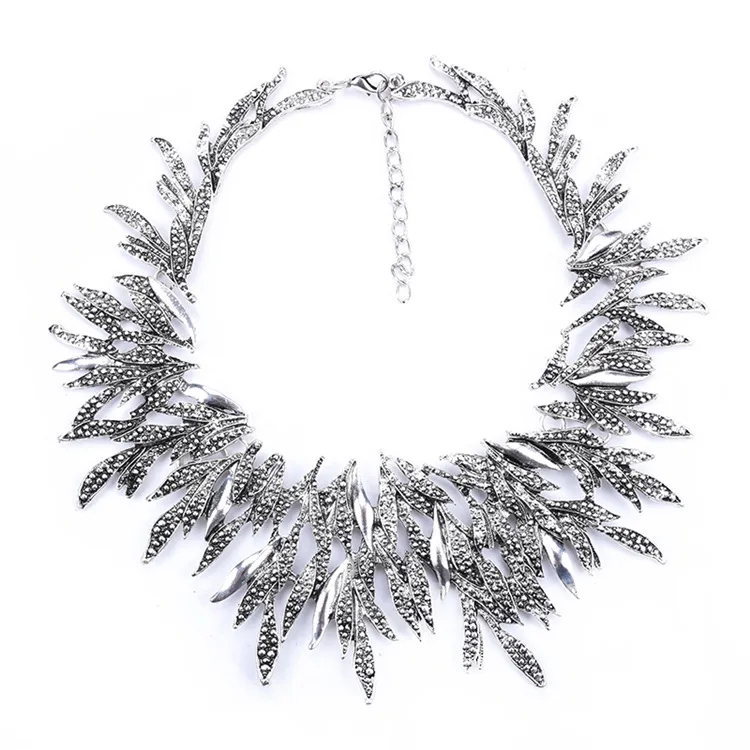 Крутое Ретро классическое Европейское Ретро преувеличенное короткое ожерелье-чокер женское винтажное ожерелье с широкими кисточками и листьями вечерние ожерелья