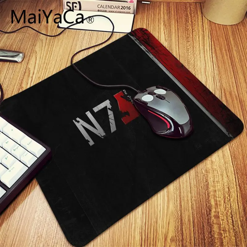 Lock Edge 25x29cm MaiYaCa Mass Effect N7 игра логотип резиновый коврик для мышки игра аниме мультфильм Печать Большой размер игровой коврик для мыши и клавиатура Коврик Настольный коврик - Цвет: Lock Edge 25x29cm