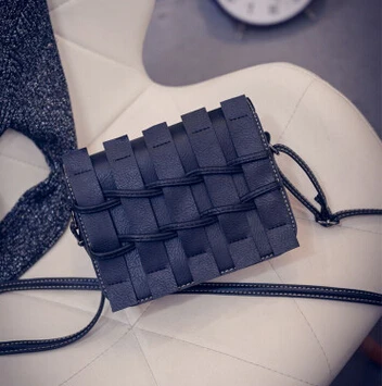 

The new Japanese and Korean version of the stylish simplicity fence small square package packet mini shoulder messenger bag