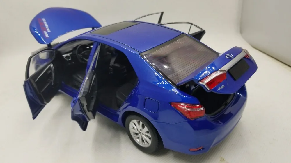 1:18 литая под давлением модель для Toyota Corolla синий редкий сплав игрушечный автомобиль миниатюрная Коллекция подарков