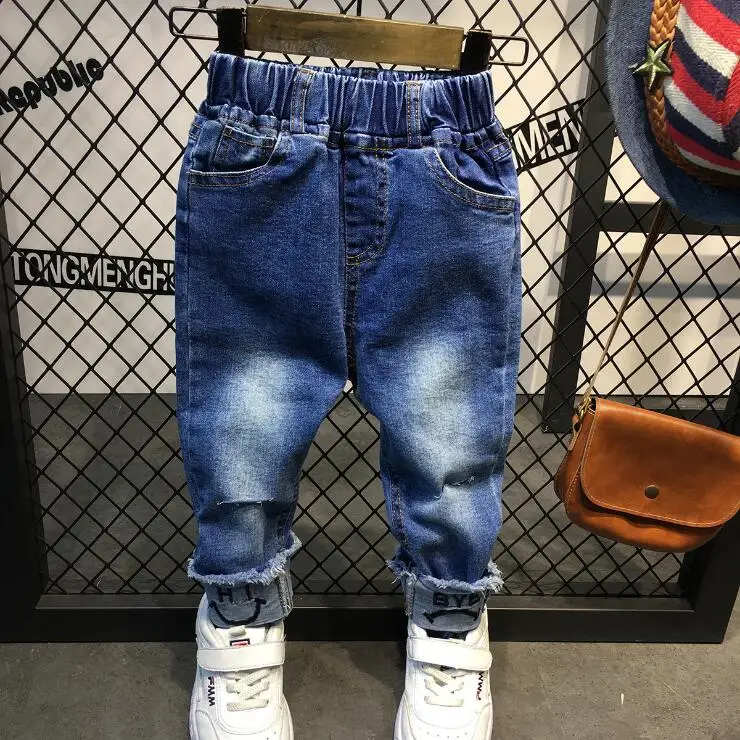 

New Arrival lovely Cartoon boys Pants High Waist Loose Capris Jeans Fashion boys Pants boys Jeans 2-6years