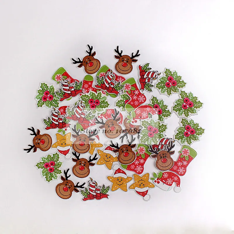 200pcs Mixed Wood Christmas Buttons 2 Holes Xmas Tree Reindeer Holly