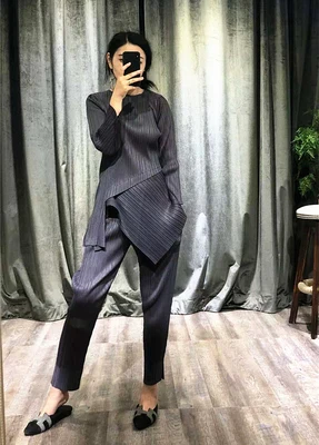 Темно-серый Miyake Fold понижающий возраст вестернизация Ранняя весна умный Двухсекционный французский миноритарный Женский костюм - Цвет: Темно-серый