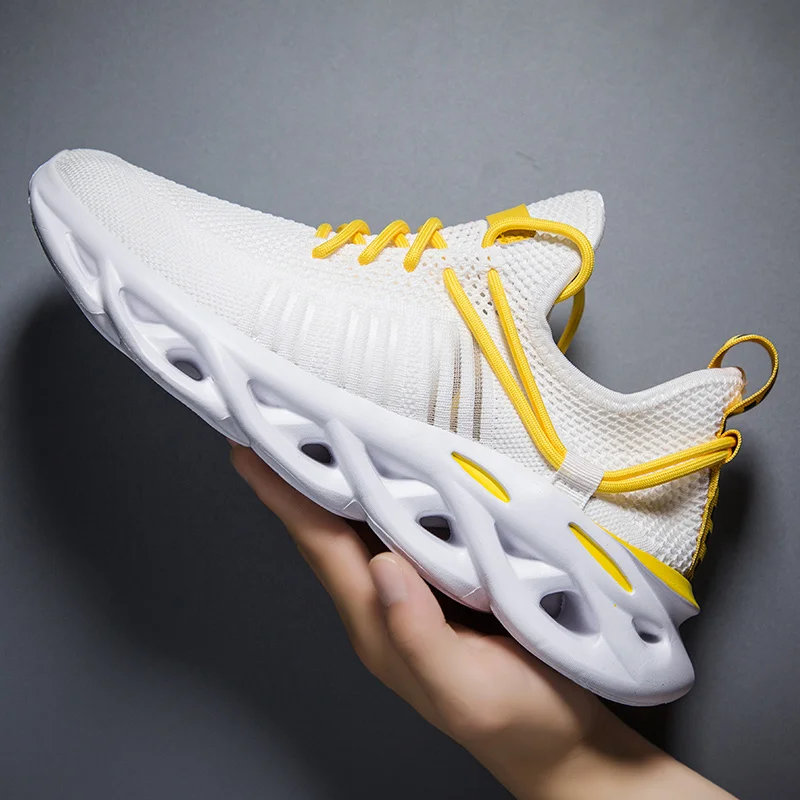 

Casual Men Sneakers Summer New Fashion Men Ultra Boost White Shoes Breathable Mesh Flyknit Human Race Shoes Chaussure Homme