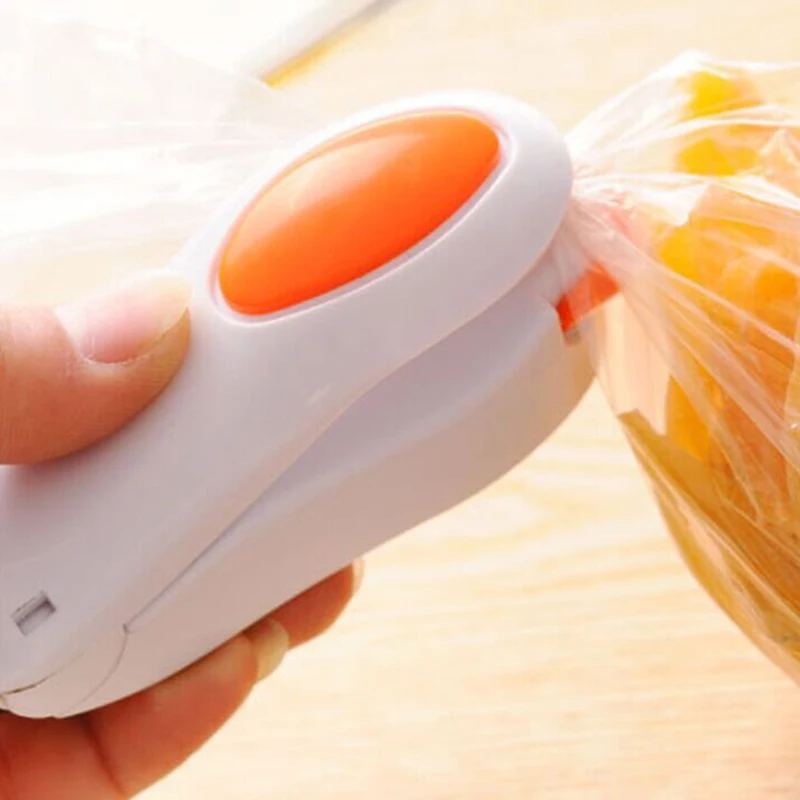 

Portable Mini Sealing Household Machine Heat Sealer Capper Food Saver for Plastic Bags Package Mini Gadgets