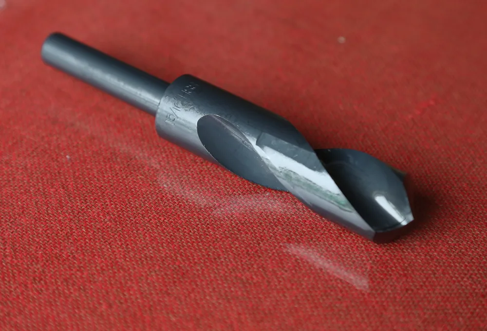

Free shipping 1pc of HSS 4241 made 1/2" shank HSS twist Drill Bit 15/16" for thin iron wood PV panels,insulation panels above